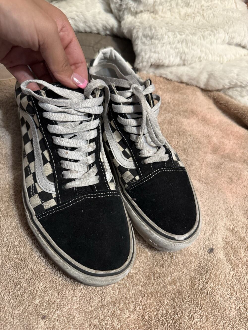 VANS Old Skool Checkerboard Black/White Low Top Lace Up Men's Sneakers
